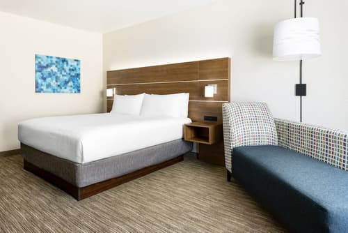 Holiday Inn Express & Suites Oakhurst - Yosemite Park Area by IHG, Room