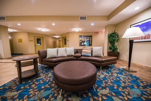 Candlewood Suites Fairbanks by IHG, Lobby