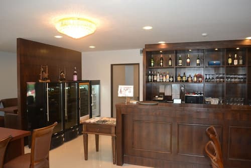 The Lai Thai Luxury Condominiums, Bar (on property)