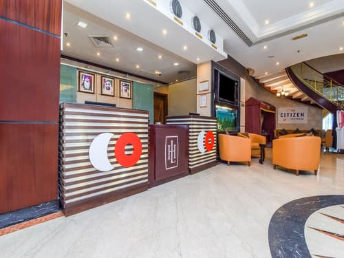 Landmark Summit Hotel, Reception