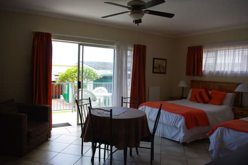 Aqua Marine Guest House, Room