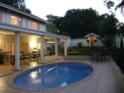 La Baruné Guest House, Courtyard