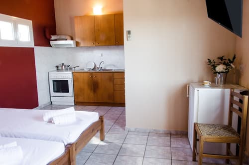 Act Art Skiathos, Private kitchenette