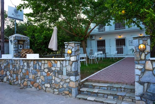 Act Art Skiathos, Primary image