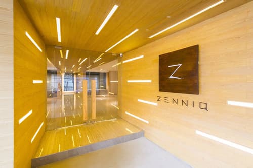 Zenniq, Interior entrance