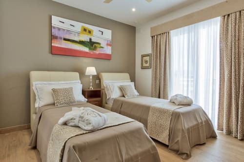 Palazzo Violetta, Room