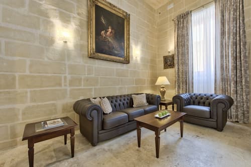 Palazzo Violetta, Reception