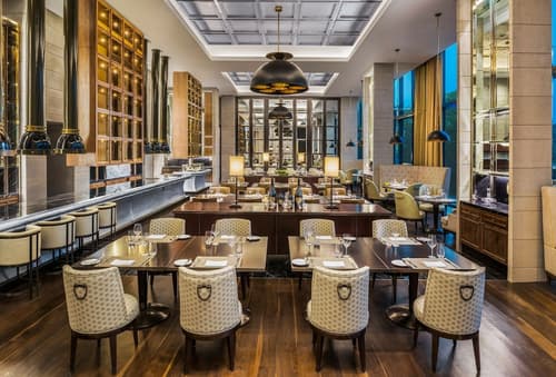 The St. Regis Kuala Lumpur, Restaurant