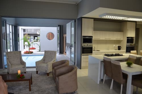 Be Still Accommodation, Primary image