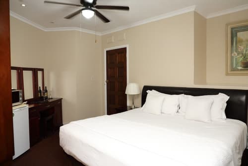 Kingston Place Guest House, Room