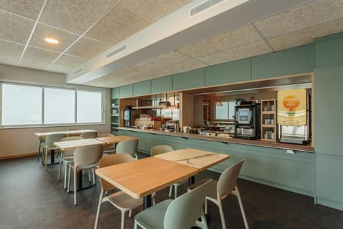 Kyriad Anglet-Biarritz, Breakfast area