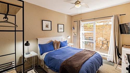 BnB on 8th Avenue, Room