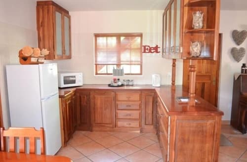 Aan De Bergen Guesthouse South Africa, Private kitchen