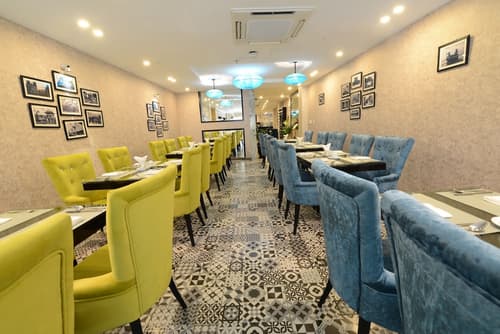 Hanoi Emerald Waters Hotel & Spa, Restaurant