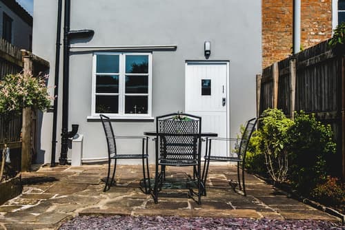 No.8 Accommodation, Garden