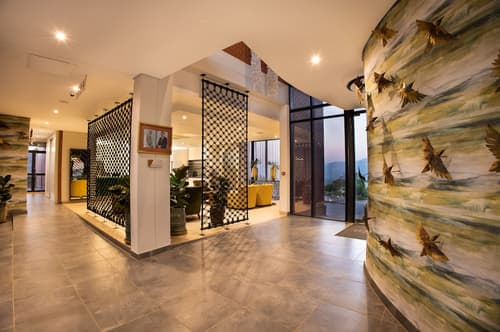 Angels View, Reception