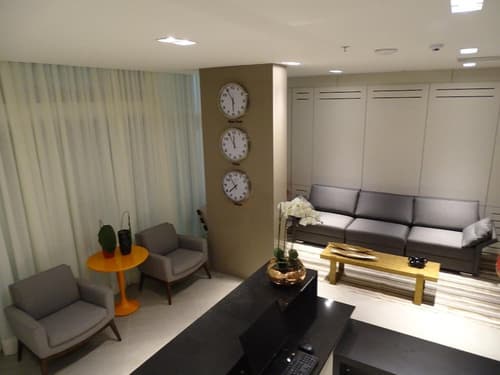 Rede Andrade Lapa, Lobby