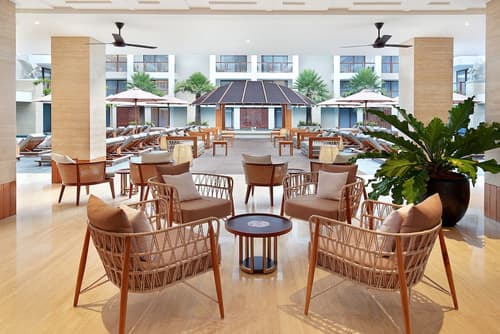 The Bandha Hotel & Suites, Interior entrance