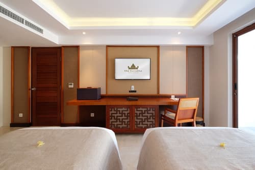 The Bandha Hotel & Suites, Room