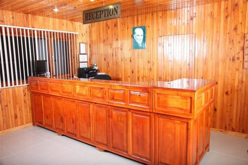 Apollon Hotel, Reception