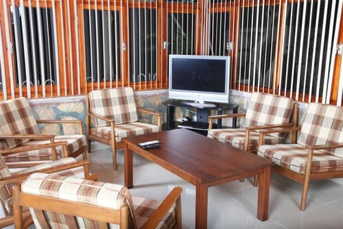 Apollon Hotel, Lobby sitting area