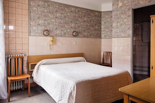 Hôtel de la Comète, Room