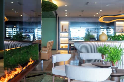 Octant Ponta Delgada, Reception