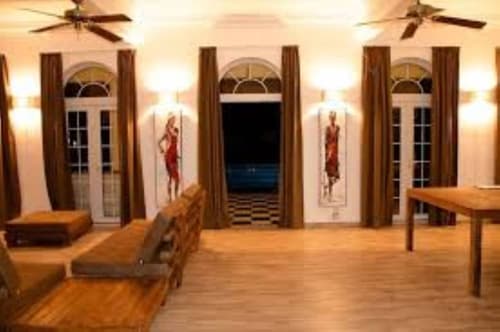 Villa Anakao, Interior entrance