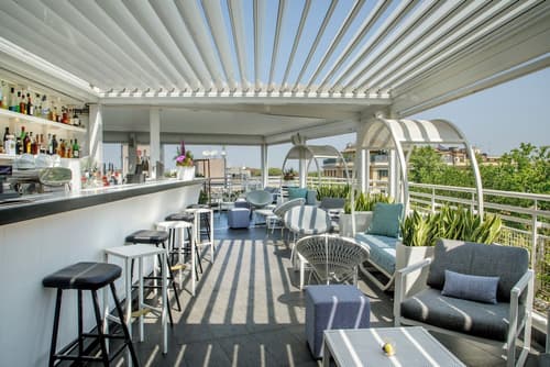 The Tribune, part of JdV by Hyatt, Lobby lounge