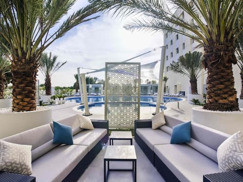 Mercure Sohar, Bar (on property)