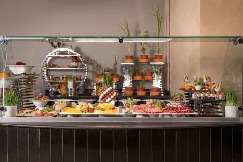 Steigenberger Hotel El Tahrir Cairo, Breakfast area