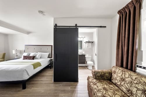 Auberge Shores Inn & Hotel, Room