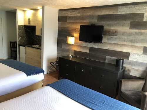 Auberge Shores Inn & Hotel, Room