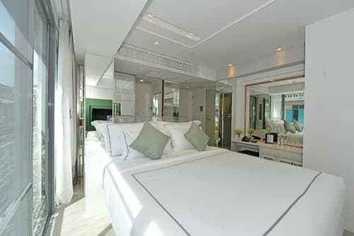 Riva Arun Bangkok, Room