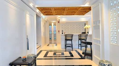 Riva Arun Bangkok, Lobby