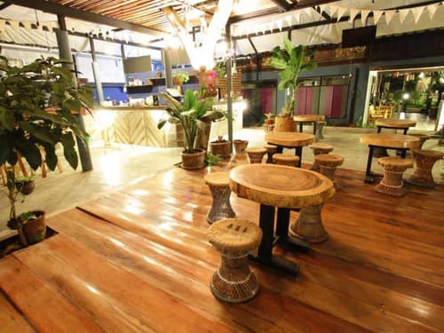 Above the Sea Guesthouse, Lobby sitting area