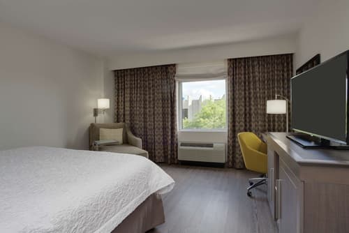 Hampton Inn & Suites Miami Wynwood Design District, Room