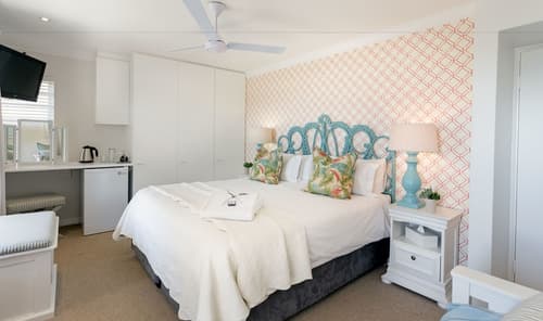 Ocean Watch Guest House, Room