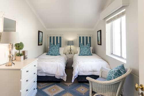 Ocean Watch Guest House, Room