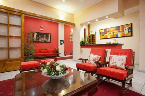 Pan Hotel, Reception