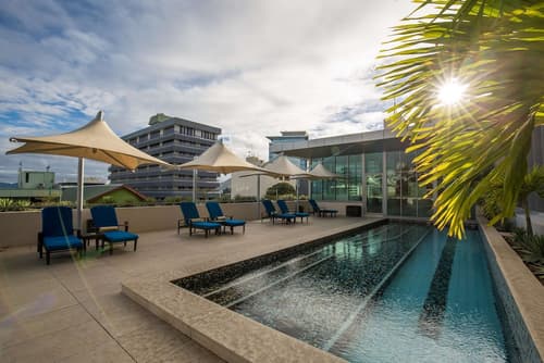 Grand Papua Hotel - A Member of Radisson Individuals, Outdoor pool
