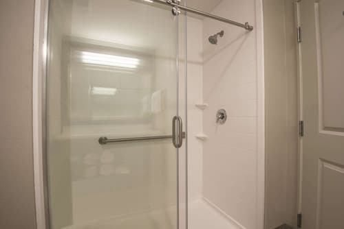 La Quinta Inn & Suites by Wyndham Kingman, Room