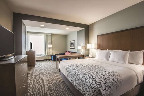 La Quinta Inn & Suites by Wyndham Kingman, Room