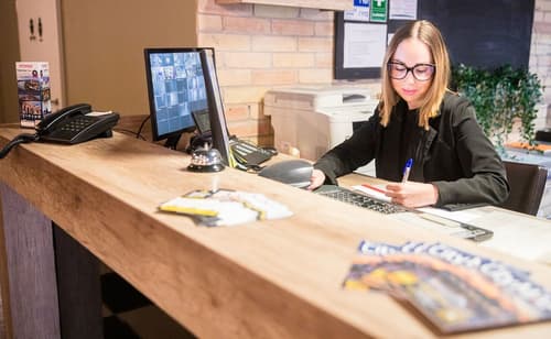 Di Verdi Imperial Hotel, Reception