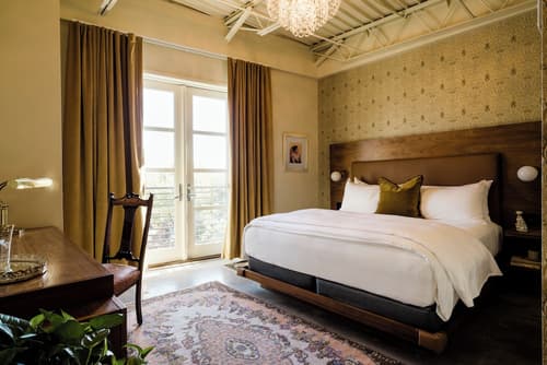 The Frances Modern Inn, Room