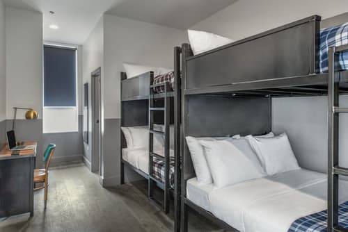 The Chicago Hotel Collection River North, Room