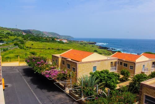 Hotel Vulcão, Exterior