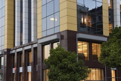 Athens Avenue Hotel, Exterior