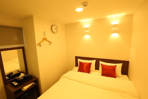 TRIPSTAY Myeongdong, Room