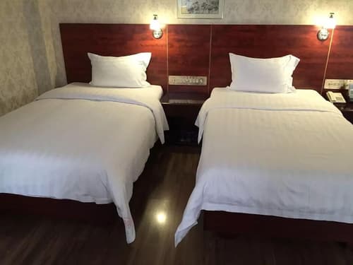 Guang Dong Hotel, Room